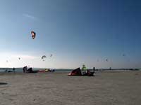Kite surfing 